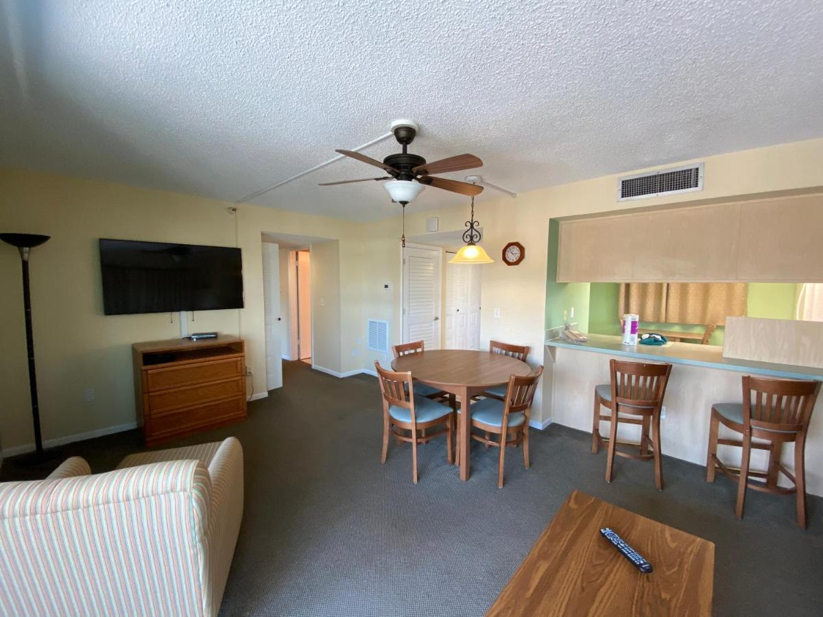 All Seasons Vacation Resort By Liberte Madeira Beach Exterior photo