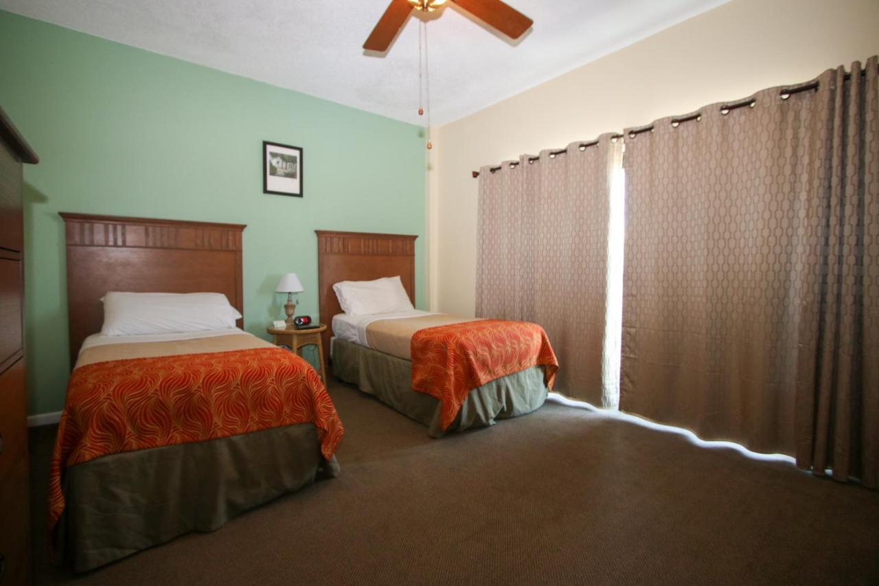 All Seasons Vacation Resort By Liberte Madeira Beach Exterior photo