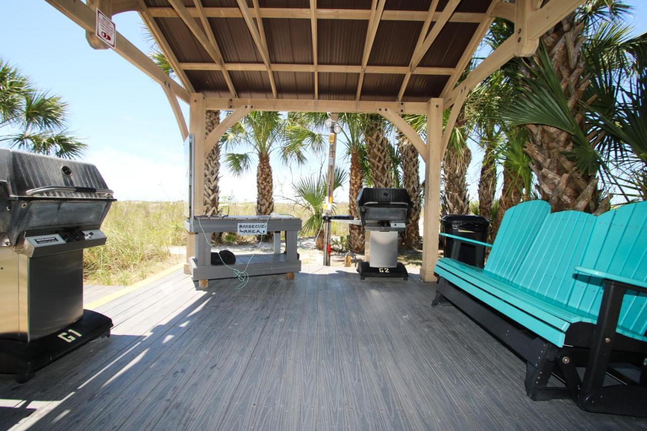 All Seasons Vacation Resort By Liberte Madeira Beach Exterior photo